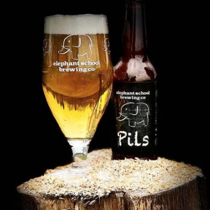 Dunkel 10oz Half Pint Beer Glass Thumbnail